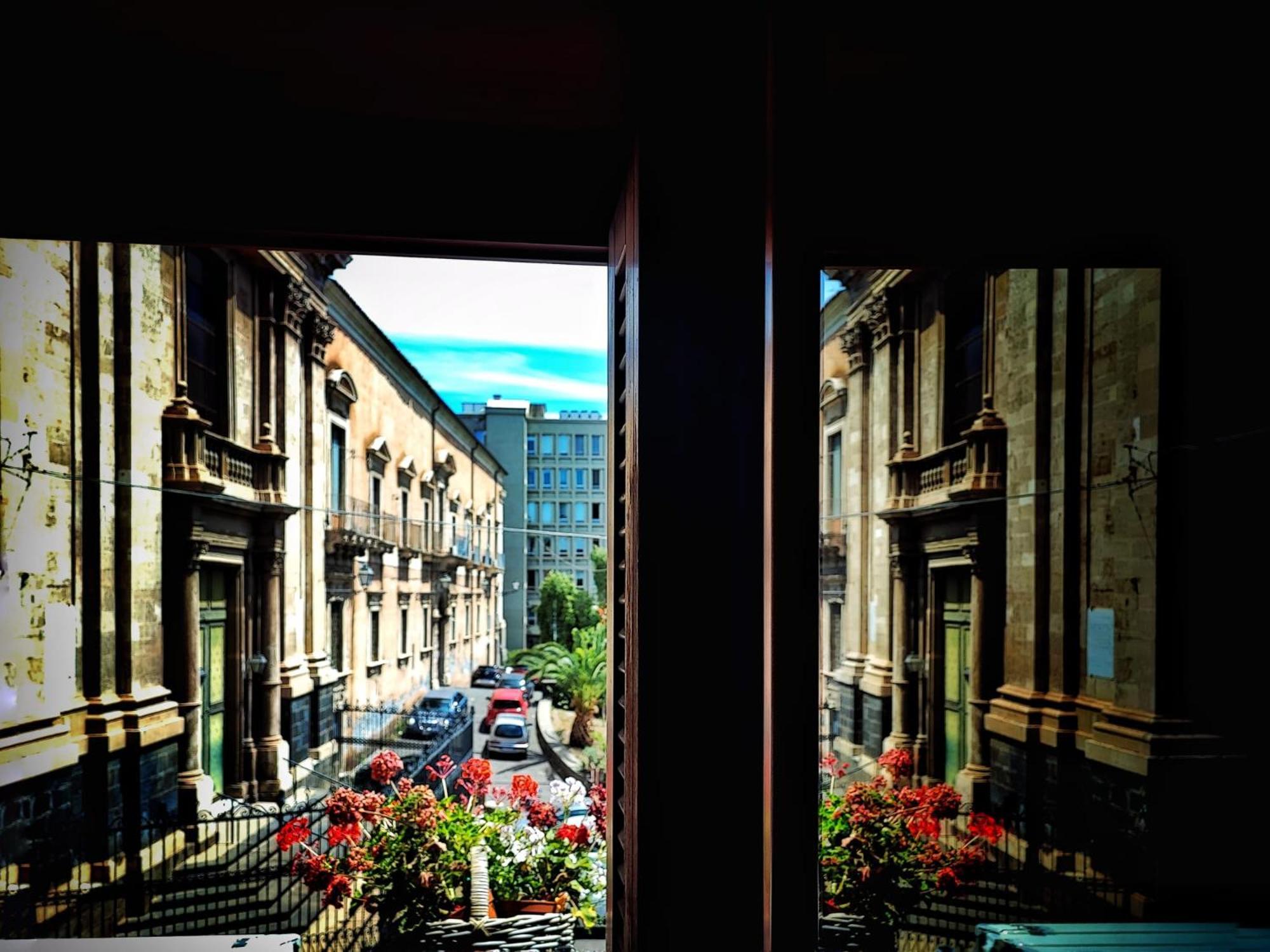 Santa Caterina Da Siena B&B Катания Экстерьер фото
